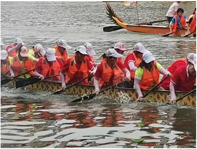 霸氣！廣西桂林華喆仿石漆女子龍舟隊(duì)勇創(chuàng)佳績(jī)！